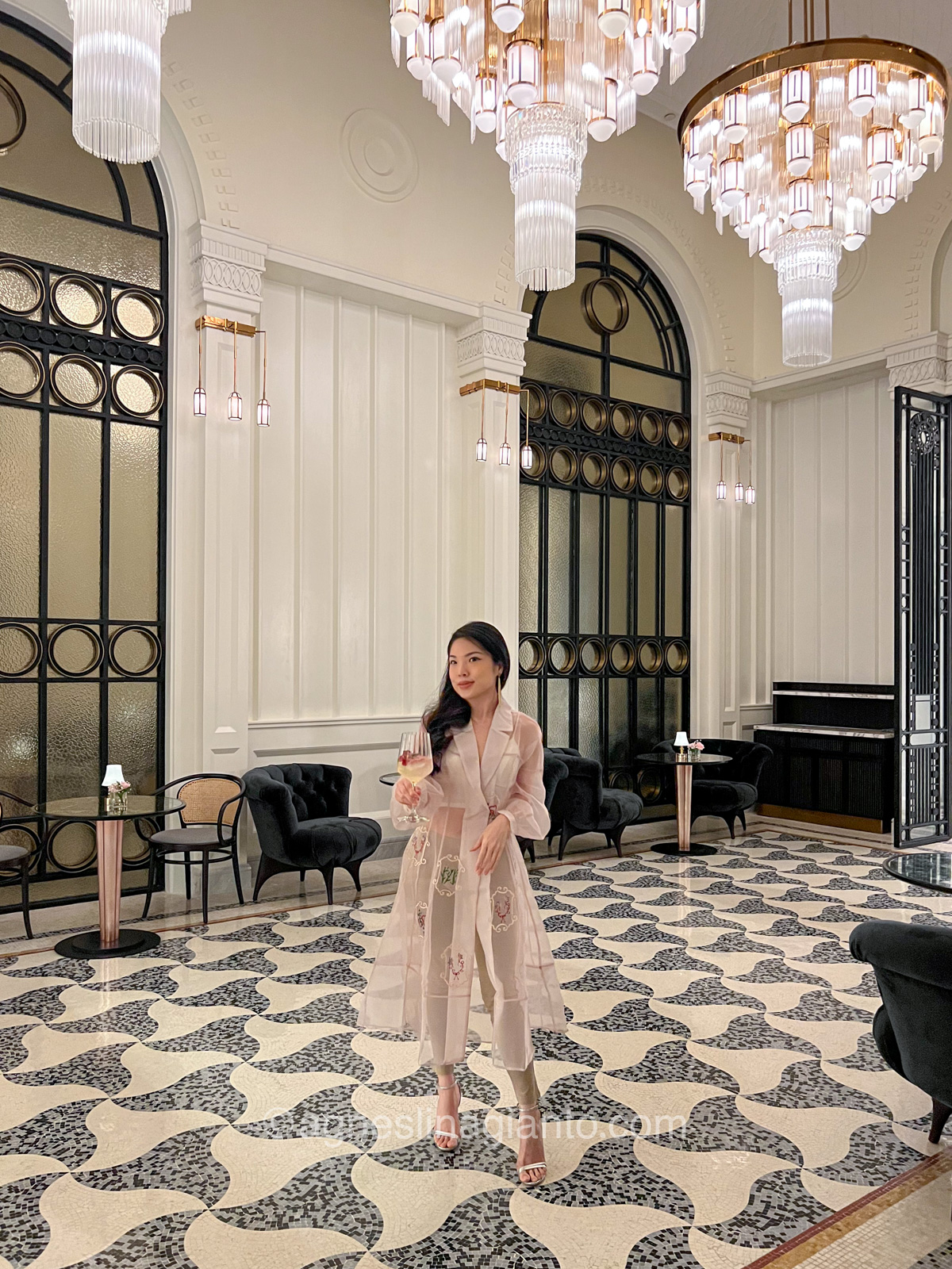 Lady at luxury restaurant in Jakarta