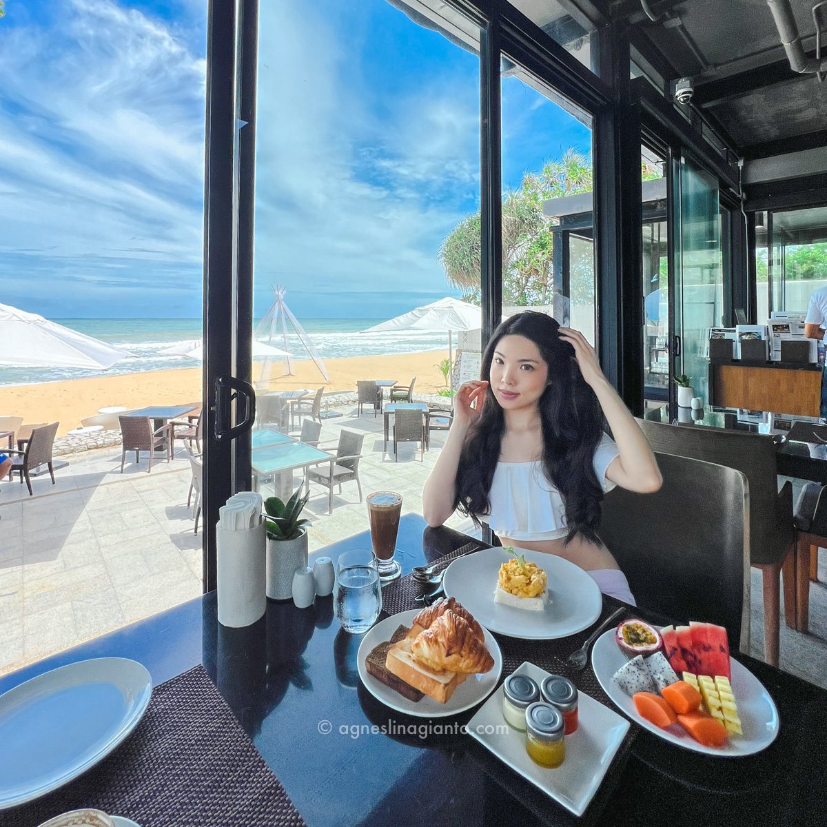 Seaview breakfast at Phuket resort